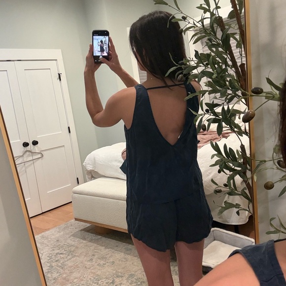 Lunya Navy Women's Sleepwear Set - Picture 4 of 7